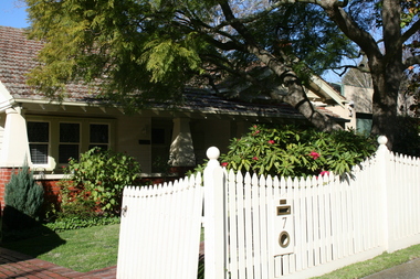 Photograph - 7 Kennealy Street, Surrey Hills, The Street Where You Live Project