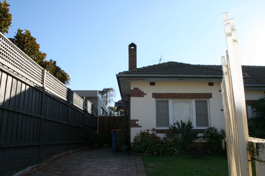Photograph - 14B Kennealy Street, Surrey Hills, The Street Where You Live Project