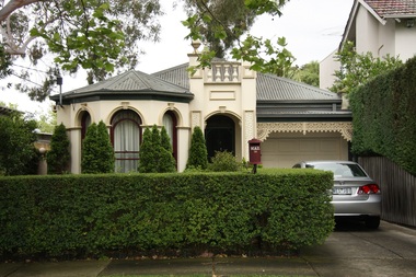 Photograph - 5A Newton Street, Surrey Hills, The Street Where You Live Project