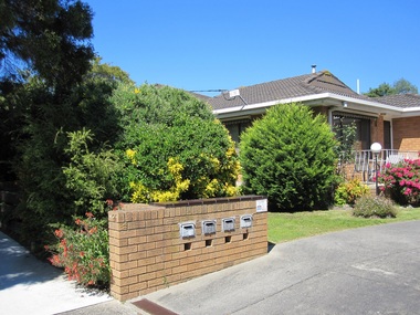 Photograph - 3 Rowland Street, Mont Albert, The Street Where You Live Project
