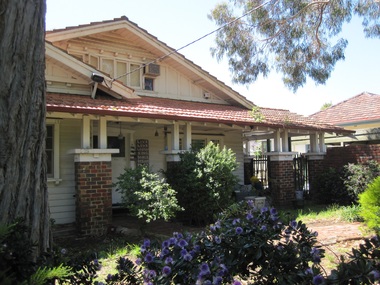 Photograph - 18 Rowland Street, Mont Albert, The Street Where You Live Project