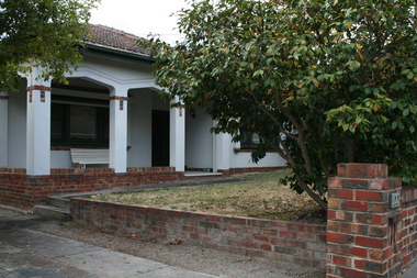Photograph - 22 Proudfoot Street, Mont Albert, The Street Where You Live Project