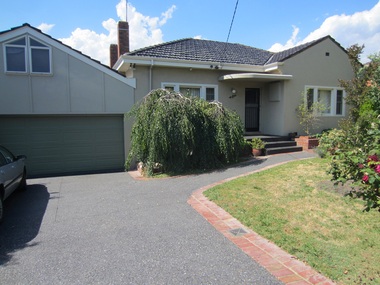 Photograph - 1 Thistle Street, Surrey Hills, The Street Where You Live Project