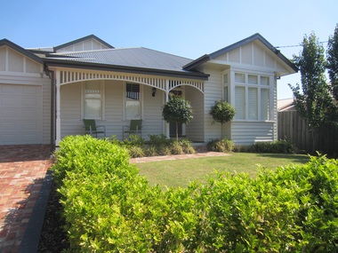 Photograph - 8 Thistle Street, Surrey Hills, The Street Where You Live Project