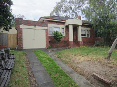 Photograph - 3 Thames Street, Surrey Hills, The Street Where You Live Project
