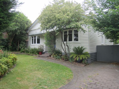 Photograph - 21 Drewett Street, Surrey Hills, The Street Where You Live Project