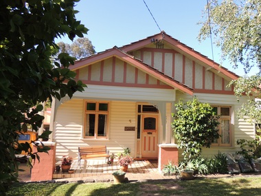 Photograph - 6 George Street, Mont Albert, The Street Where You Live Project