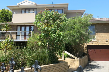 Photograph - 3 Griffin Close, Surrey Hills, The Street Where You Live Project