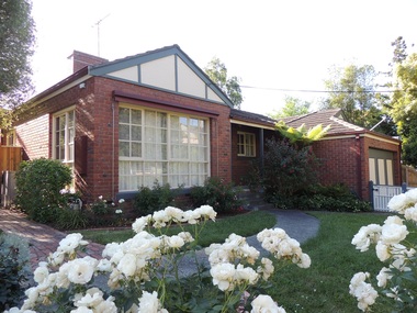 Photograph - 33 Kingsley Crescent, Mont Albert, The Street Where You Live Project