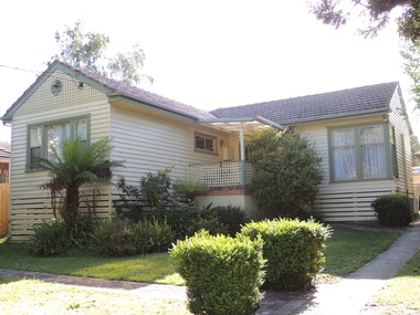 Photograph - 35 Kingsley Crescent, Mont Albert, The Street Where You Live Project