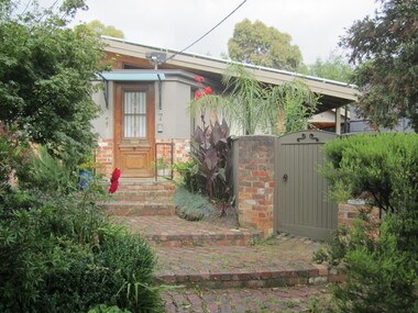 Photograph - 7 Vincent Street, Surrey Hills, The Street Where You Live Project