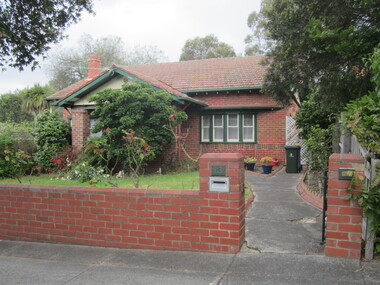 Photograph - 13 Vincent Street, Surrey Hills, The Street Where You Live Project