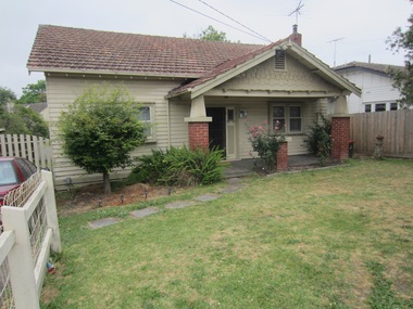 Photograph - 27 Leopold Crescent, Mont Albert, The Street Where You Live Project