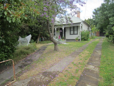 Photograph - 68 Middlesex Road, Surrey Hills, The Street Where You Live Project