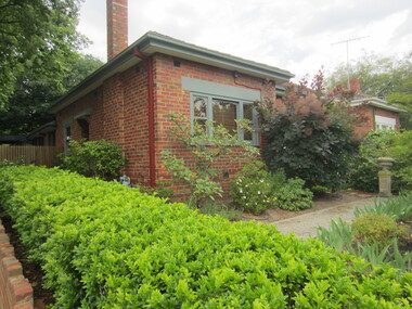 Photograph - 72A Middlesex Road, Surrey Hills, The Street Where You Live Project