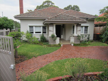 Photograph - 89 Middlesex Road, Surrey Hills, The Street Where You Live Project