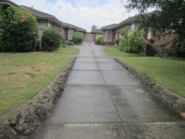 Photograph - 90 Middlesex Road, Surrey Hills, The Street Where You Live Project