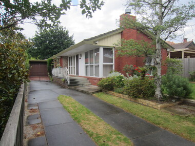 Photograph - 110 Middlesex Road, Surrey Hills, The Street Where You Live Project