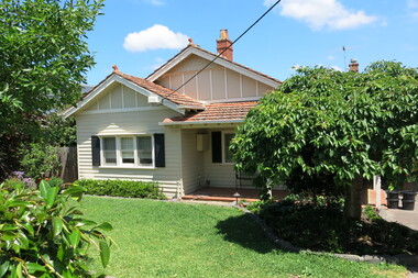 Photograph - 7 St Georges Avenue, Mont Albert, The Street Where You Live Project