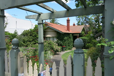 Photograph - 11 St Georges Avenue, Mont Albert, The Street Where You Live Project