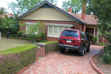 Photograph - 13 St Georges Avenue, Mont Albert, The Street Where You Live Project