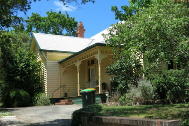 Photograph - 14 St Georges Avenue, Mont Albert, The Street Where You Live Project