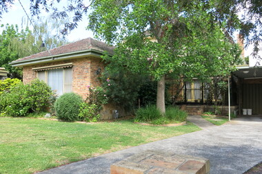 Photograph - 1 St James Avenue, Mont Albert, The Street Where You Live Project