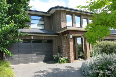 Photograph - 11 St James Avenue, Mont Albert, The Street Where You Live Project