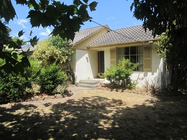 Photograph - 24 Shepherd Street, Surrey Hills, The Street Where You Live Project