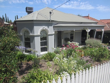 Photograph - 58 Shepherd Street, Surrey Hills, The Street Where You Live Project