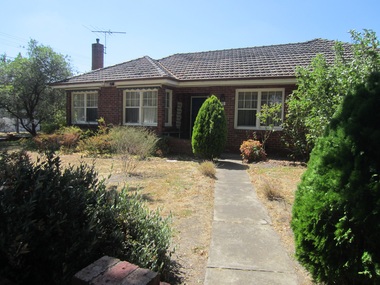 Photograph - 20 Park Road, Surrey Hills, On The Street Where You Live Project