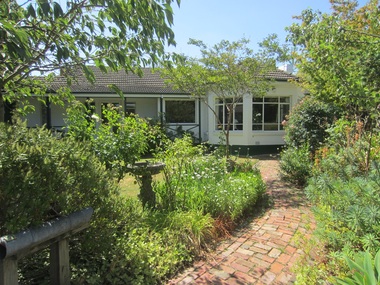 Photograph - 24 Park Road, Surrey Hills, On The Street Where You Live Project