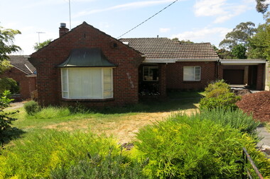 Photograph - 3 North Court, Surrey Hills, On The Street Where You Live Project