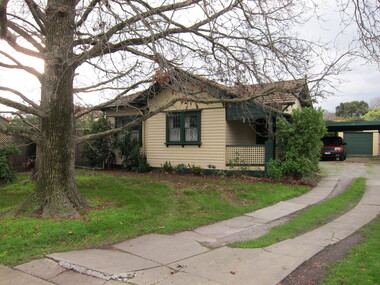 Photograph - 1 Payne Street, Surrey Hills, On The Street Where You Live Project