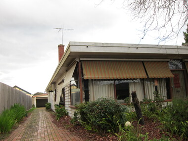 Photograph - 6 Payne Street, Surrey Hills, On The Street Where You Live Project