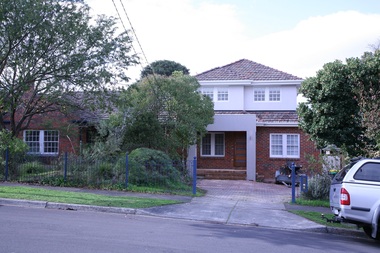 Photograph - 8 Wolseley Close, Mont Albert, On The Street Where You Live Project