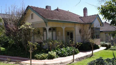 Photograph - 49 Victoria Crescent, Mont Albert, The Street Where You Live Project
