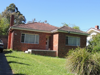 Photograph - 109 Victoria Crescent, Mont Albert, The Street Where You Live Project