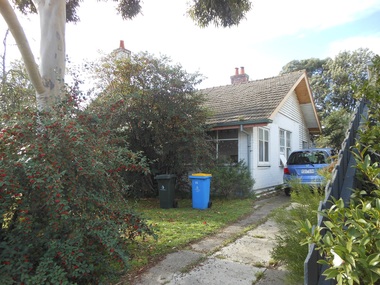 Photograph - 25 Wharton Street, Surrey Hills, On The Street Where You Live Project