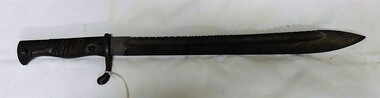 Large knife to fix to end of rifle.