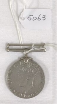 Round medal with hanging bar but no Ribbon