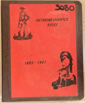 Ring binder with horses on coloured cover 