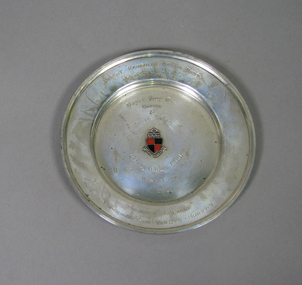 Prize dish, 1932