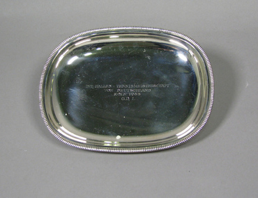 Prize dish, 1963