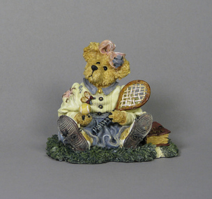Figurine, 1999