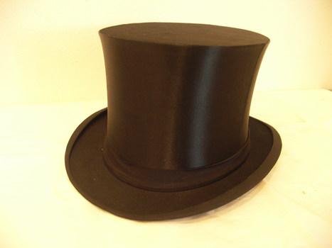 Collapsible black top hat