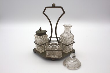 Domestic object - Set, condiments