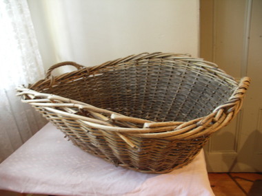 Domestic object - Basket, wicker
