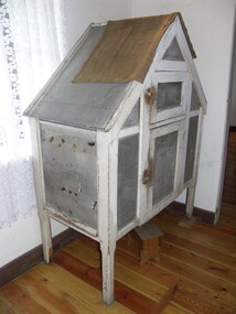 Functional object - Coolgardie Safe, Carl Ziebell, direct descendant, c. 1915