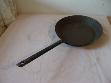 Domestic object - Frying pan